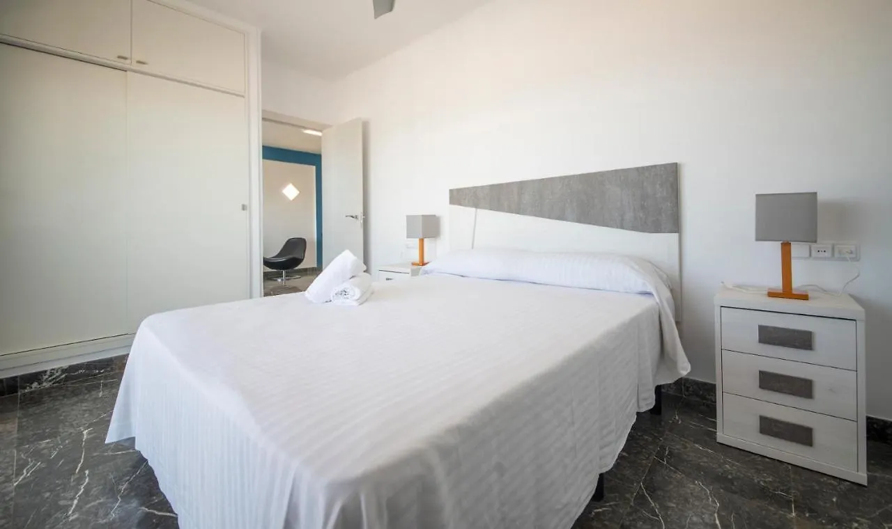R130 Beachfront Apartment With Air Conditionner Segur de Calafell
