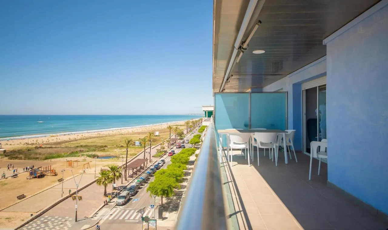 R130 Beachfront Apartment With Air Conditionner Segur de Calafell 0*,  Spain