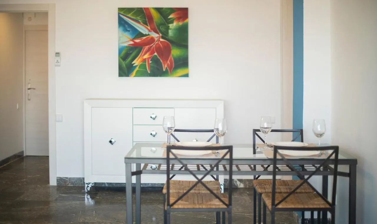 R130 Beachfront Apartment With Air Conditionner Segur de Calafell
